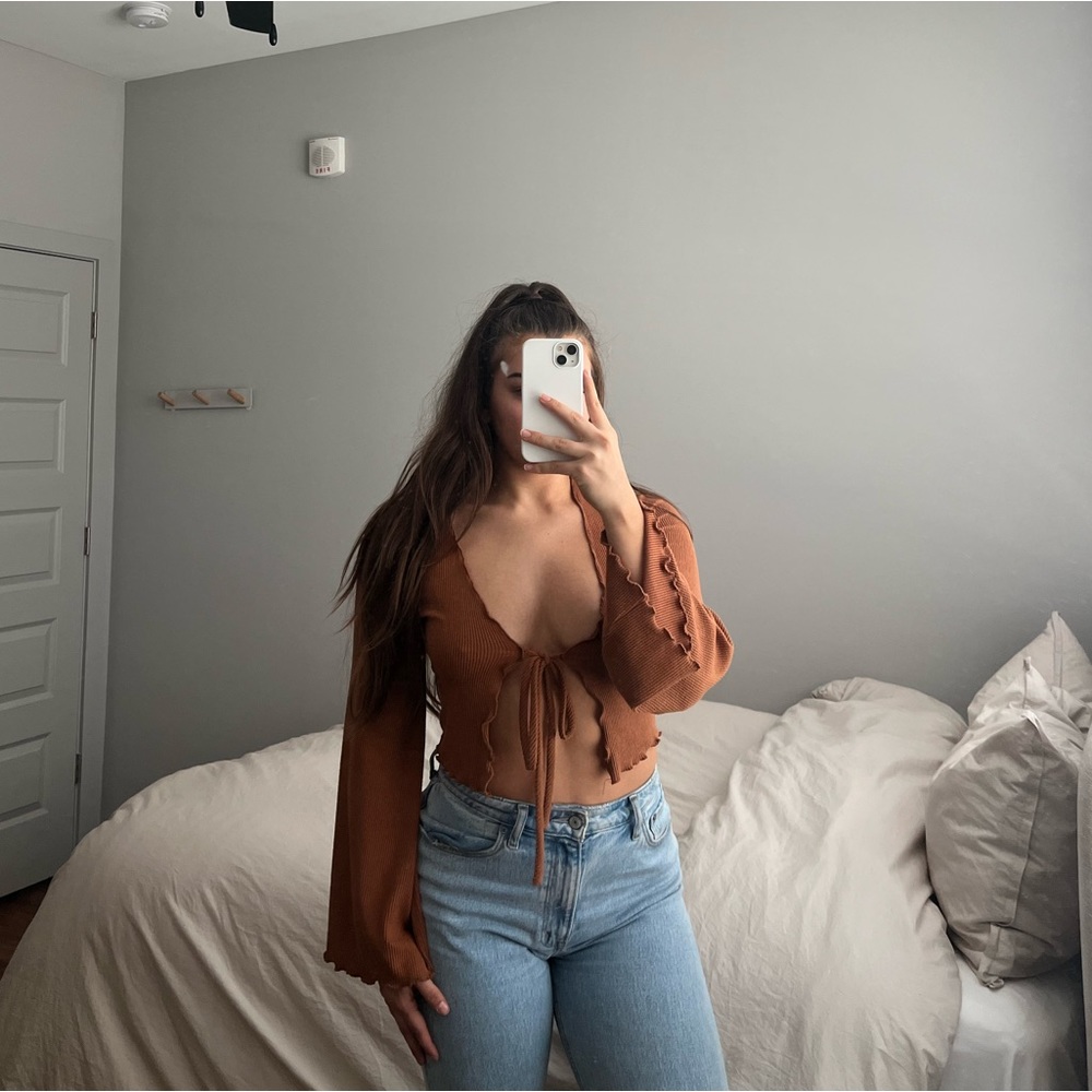 ruffle tie top